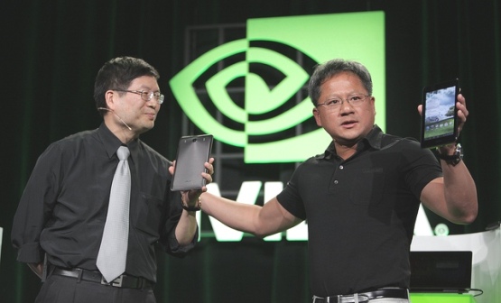 Jen-Hsun-Huang-holding-Asus-Eee-Pad-MeMO-ME370T